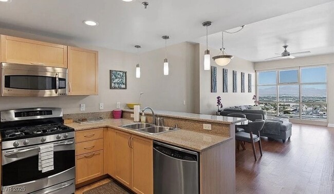 property at 150 S Las Vegas Blvd