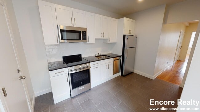 property at 123 Sutherland Rd