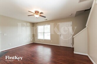 6015 Trailshead Dr in Greensboro, NC - Building Photo - Building Photo