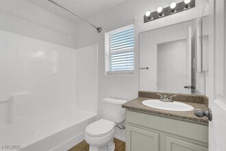 9360 Leaping Lilly Ave in Las Vegas, NV - Building Photo - Building Photo
