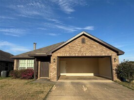 543 Old Mill Way in Prattville, AL - Building Photo