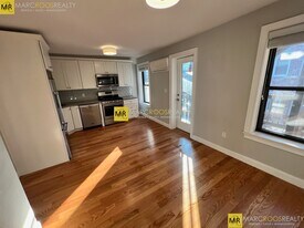 26 Chelsea St in Boston, MA - Building Photo