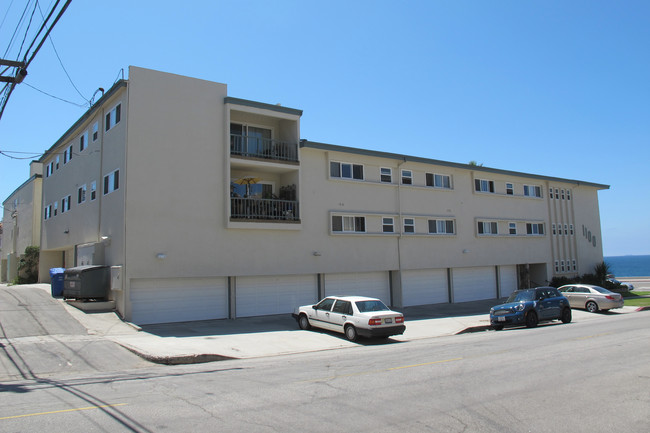 Sunset Riviera in Redondo Beach, CA - Building Photo - Building Photo