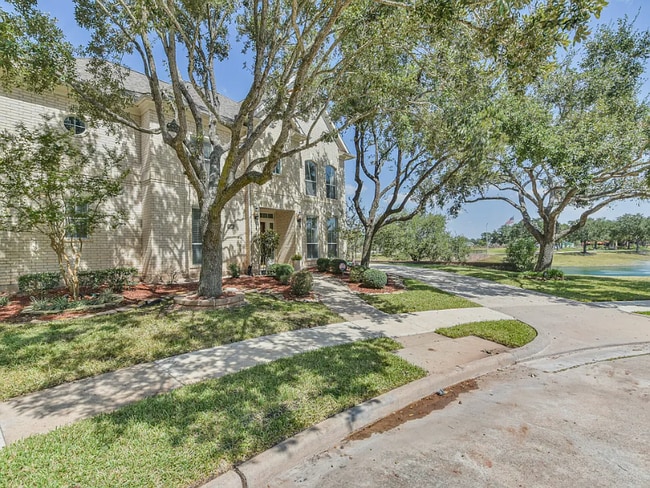 2502 Bridge Hampton Way in Sugar Land, TX - Building Photo - Building Photo