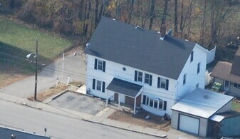 237 Pleasant St, Unit 237 in Southbridge, MA - Building Photo