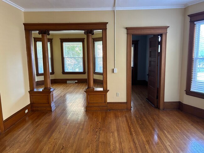 123 N Lowell Ave in Syracuse, NY - Building Photo - Building Photo