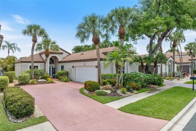 property at 7259 Via Palomar