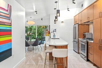 3304 Bonnie Rd in Austin, TX - Building Photo - Building Photo