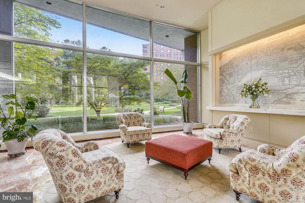 4201 CATHEDRAL NW in Washington, DC - Building Photo