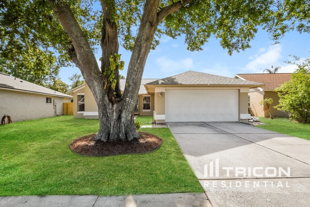 1007 Black Willow Dr in Oviedo, FL - Building Photo