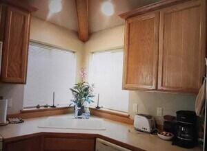 5027 Falcon Dr in Klamath Falls, OR - Building Photo - Building Photo