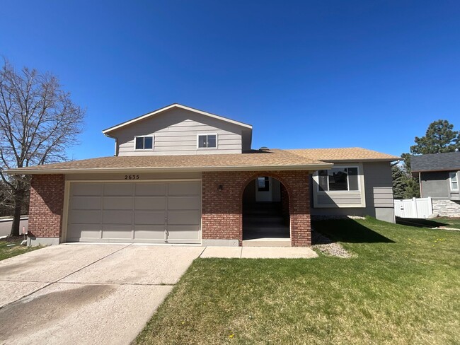 property at 2635 Kenton Green Ct