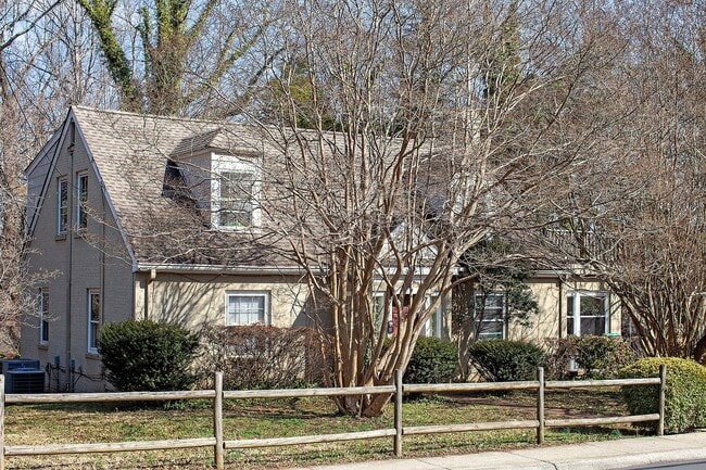 property at 2614 Jefferson Park Ave