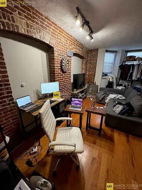 property at 287 Beacon St