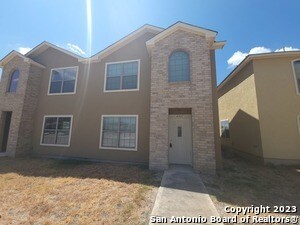 10527 Hunters Pond in San Antonio, TX - Building Photo