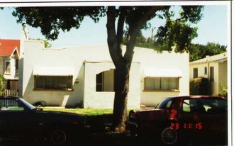 1124-1126 Capuchino Ave Apartments