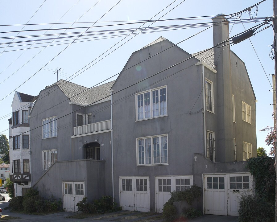 568-574 Merritt Ave in Oakland, CA - Foto de edificio