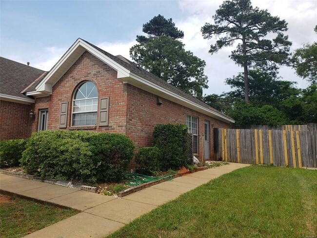 1349 Kingston Oaks Dr in Prattville, AL - Building Photo - Building Photo