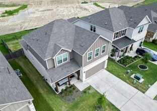 196 Sweetleaf Dr in Mustang Ridge, TX - Building Photo - Building Photo