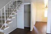 Hamilton Villa Apartments in San Jose, CA - Building Photo - Building Photo