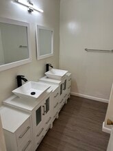 7353 Corbin Ave in Winnetka, CA - Building Photo - Building Photo