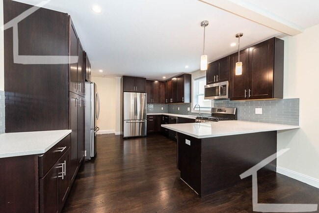 116 Jerome St in Medford, MA - Building Photo - Building Photo