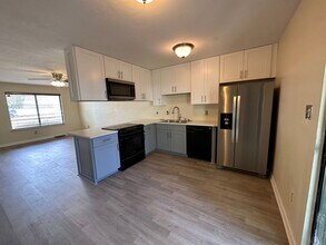 301 S Lipona Rd in Tallahassee, FL - Building Photo - Building Photo