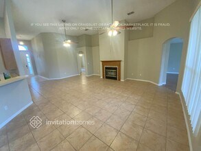 6774 Cabello Dr in Jacksonville, FL - Foto de edificio - Building Photo