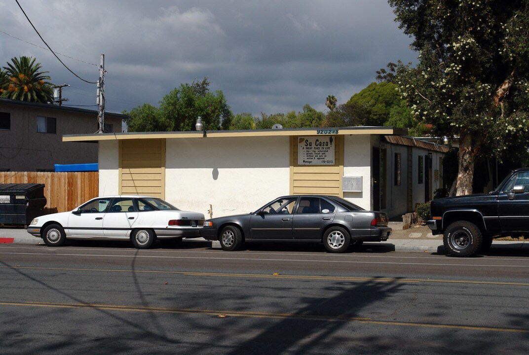 9202-9208 Kenwood Dr in Spring Valley, CA - Building Photo