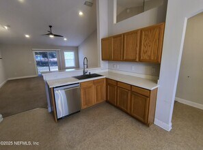 6781 Plum Lake Dr N in Jacksonville, FL - Building Photo - Building Photo