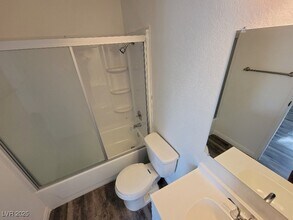 2771 S Mountain Vista St in Las Vegas, NV - Building Photo - Building Photo