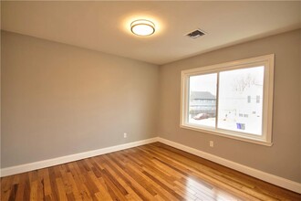 95 Wainwright St in Providence, RI - Building Photo - Building Photo