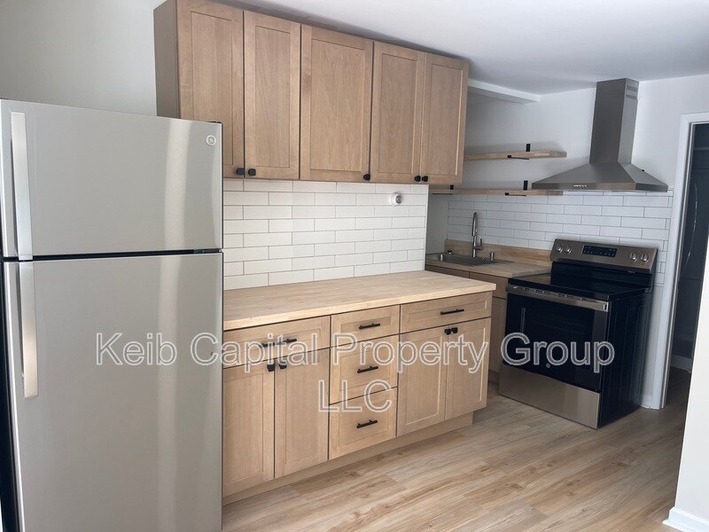 25 Malta Ave in Ballston Spa, NY - Building Photo