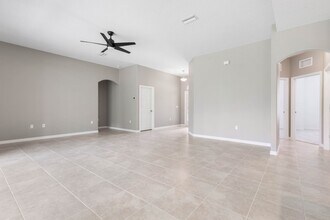 9 Kalorama Ct in Palm Coast, FL - Building Photo - Building Photo