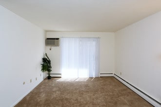 Parkview Apartments in Whitehall, PA - Foto de edificio - Interior Photo