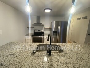 235 Locust St in Columbia, PA - Building Photo - Building Photo