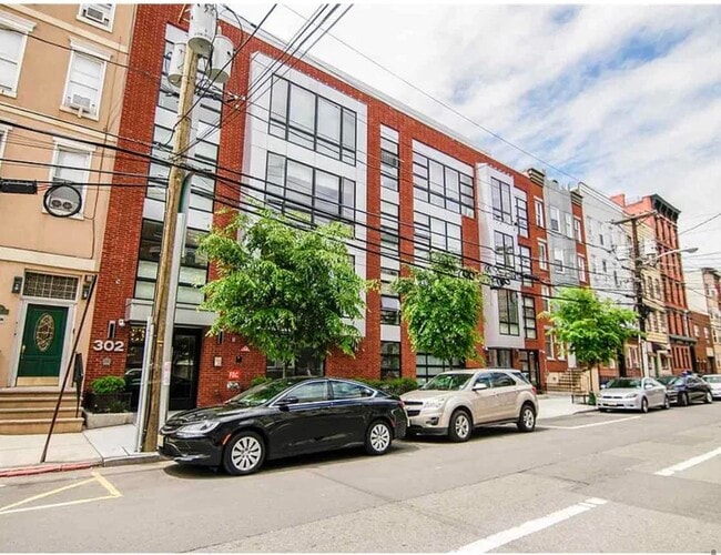 property at 302 Monroe St