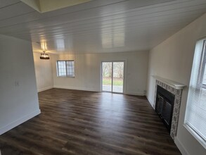 6425 Linkview Ct in Florence, KY - Building Photo - Building Photo