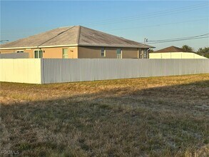 1429 Nelson Rd N in Cape Coral, FL - Building Photo - Building Photo