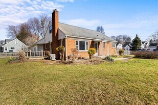 45 Marsden Rd in Rochester, NY - Building Photo