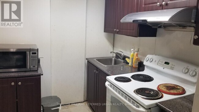 100 Harness Cir in Markham, ON - Building Photo - Building Photo