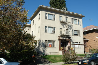 437 Euclid Ave in Oakland, CA - Building Photo - Building Photo