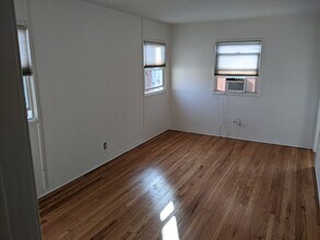 1546 Rendall Pl in Los Angeles, CA - Foto de edificio - Building Photo