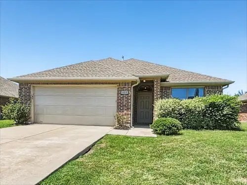 property at 413 Windridge Dr
