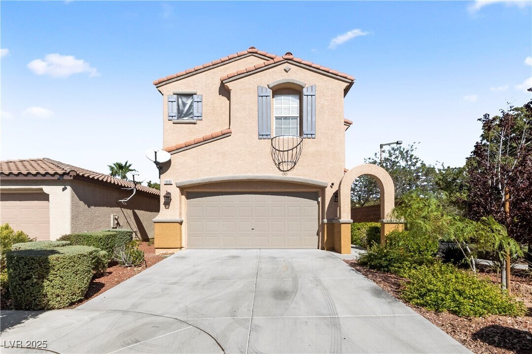 10552 Calico Pines Ave in Las Vegas, NV - Building Photo
