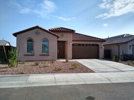 19652 W Badgett Ln in Litchfield Park, AZ - Building Photo