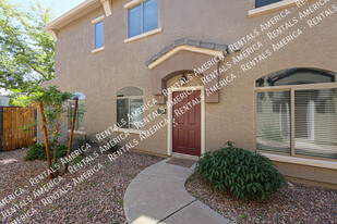 2401 E Rio Salado Pkwy in Tempe, AZ - Building Photo