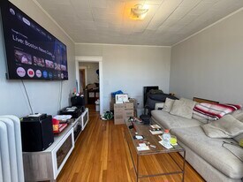 98 New Whitney St in Boston, MA - Building Photo