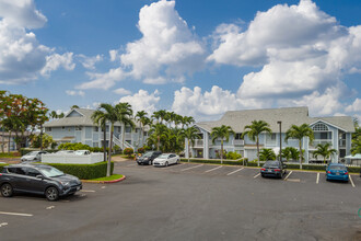 Parkview at Waikele in Waipahu, HI - Foto de edificio - Building Photo