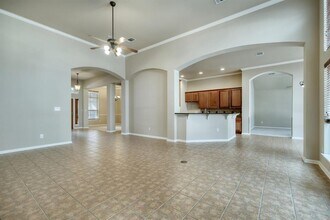15800 Double Eagle Dr in Austin, TX - Building Photo - Building Photo